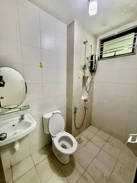 2-storey Terraced House for Sale in Tebrau (Johor) - Albert Liew - Bathroom - PropertyGuru.com.my