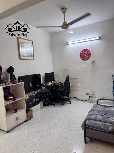 Apartment for Sale at Taman Sri Bunga - Edwin Ng - Living Room - PropertyGuru.com.my