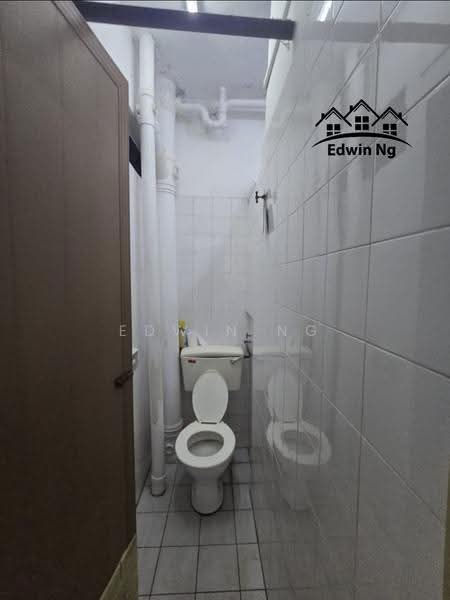 Apartment for Sale at Taman Sri Bunga - Edwin Ng - Bathroom - PropertyGuru.com.my