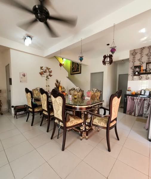 Semi-Detached House for Sale in Bandar Puncak Alam (Puncak Alam) - Sazuan Samat - Dining Room - PropertyGuru.com.my