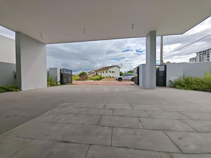 Semi-Detached House for Sale in Taman Chateau (Ipoh) - Ck Max - Exterior - PropertyGuru.com.my