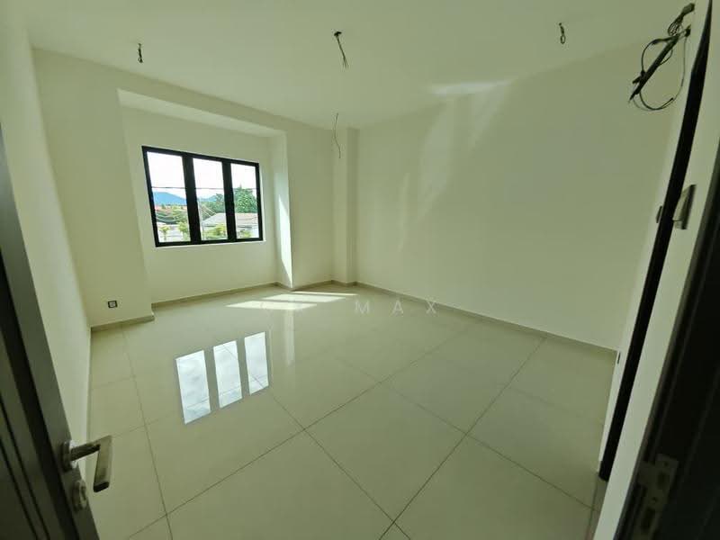 Semi-Detached House for Sale in Taman Chateau (Ipoh) - Ck Max - PropertyGuru.com.my