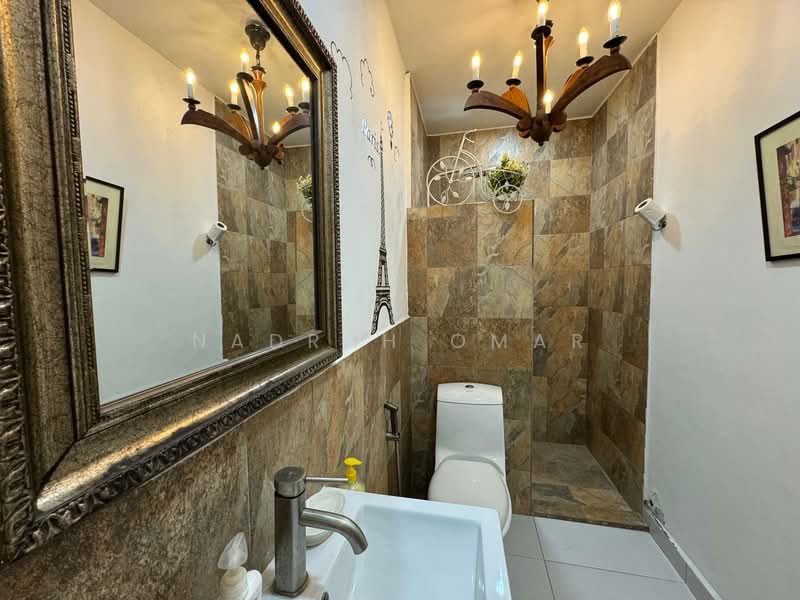 Rumah Banglo untuk Dijual di Shah Alam (Selangor) - Nadrah Omar - Bathroom - PropertyGuru.com.my