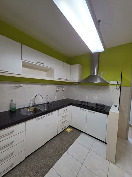 Kondominium untuk Dijual di Sterling - Allen Tan - Kitchen - PropertyGuru.com.my