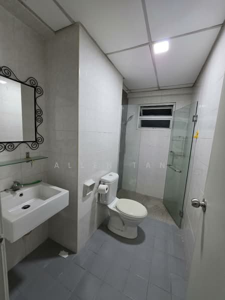 Kondominium untuk Dijual di Sterling - Allen Tan - Bathroom - PropertyGuru.com.my