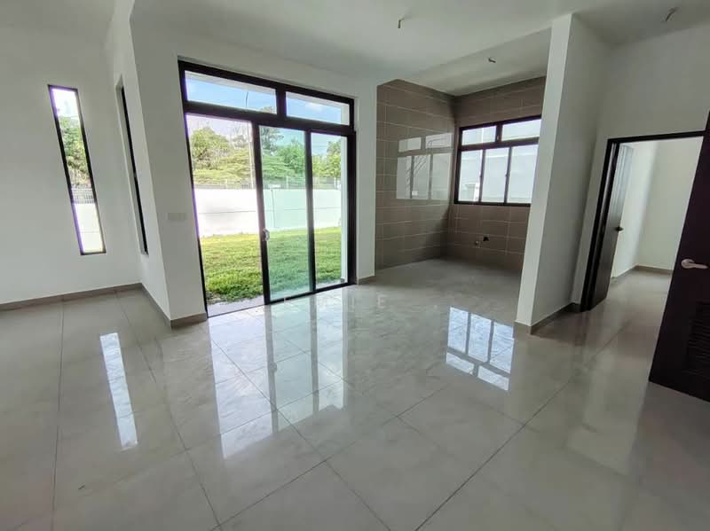 Rumah Teres 2 Tingkat untuk Disewa di Taman Pelangi Indah (Ulu Tiram) - Jemie . - PropertyGuru.com.my