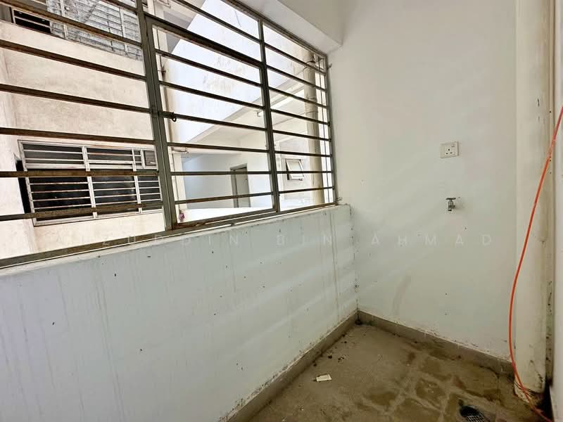 Kondominium untuk Dijual di Symphony Heights (Simfoni Heights) - Aizuddin bin Ahmad - Balcony - PropertyGuru.com.my