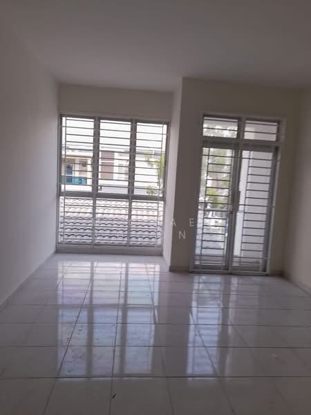 Rumah Teres 2 Tingkat untuk Dijual di Seksyen 33 (Shah Alam) - Michael Choong - PropertyGuru.com.my