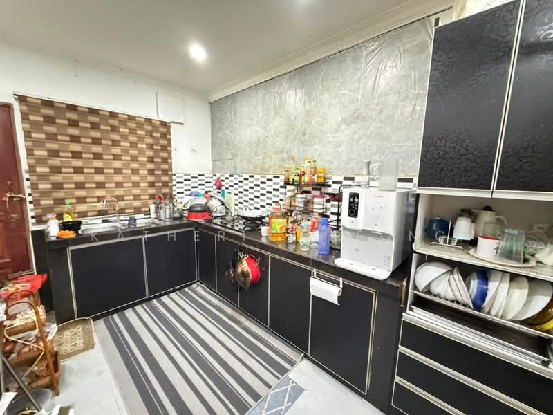 2-storey Terraced House for Sale in Rawang (Selangor) - Katherine Leong - Kitchen - PropertyGuru.com.my