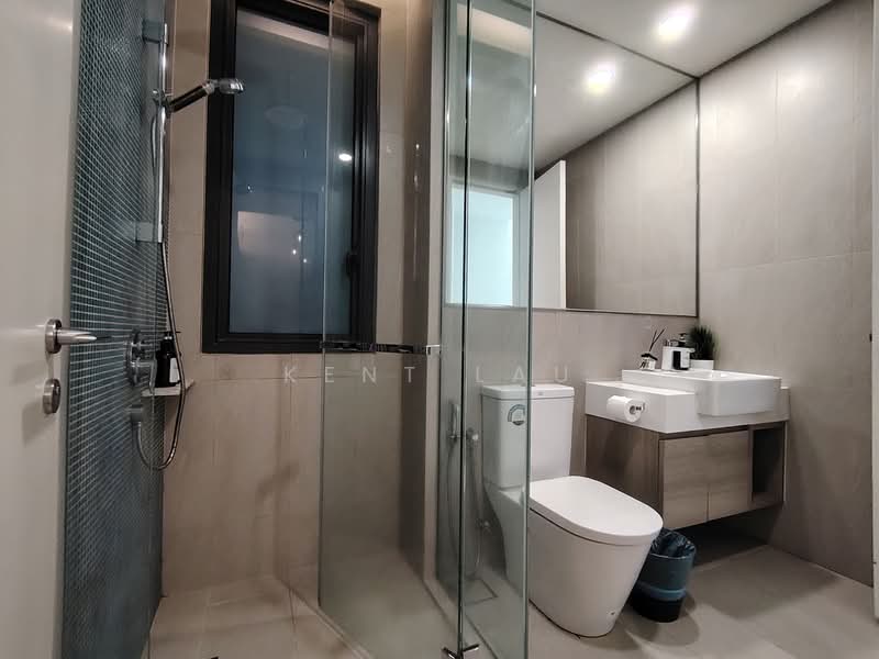 Servis Apartment untuk Dijual di ViiA Residences - Kent Lau - Bathroom - PropertyGuru.com.my