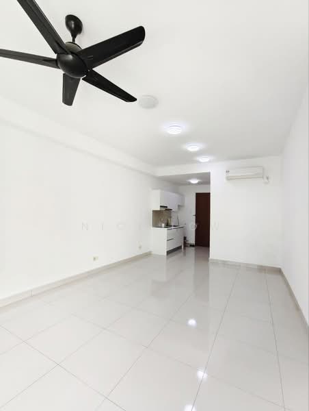 Kondominium untuk Disewa di PARC Regency (Residensi Masai) - Nick Low - Living Room - PropertyGuru.com.my