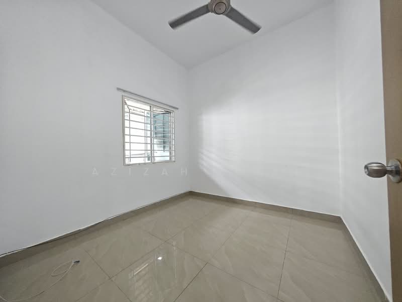 1-storey Terraced House for Sale in Taman Indah Klia (Sepang) - Azizah Hasan - PropertyGuru.com.my