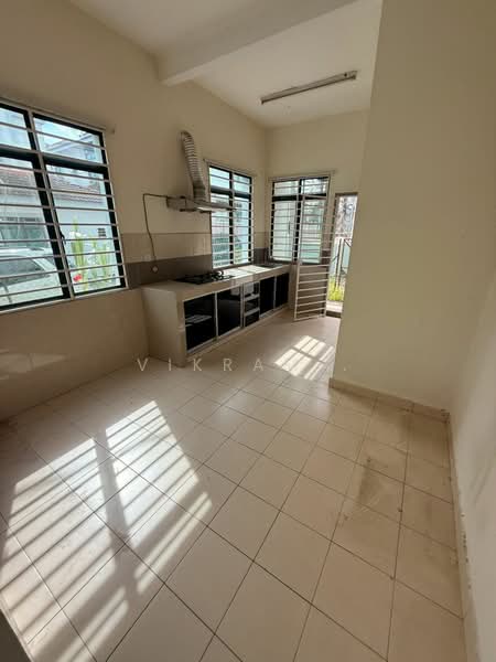 2-storey Terraced House for Sale in Saujana Rawang (Rawang) - Vikram . - Kitchen - PropertyGuru.com.my