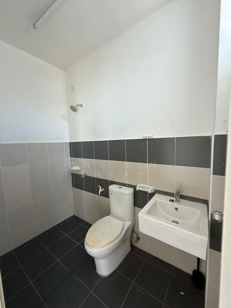 Rumah Teres 2 Tingkat untuk Dijual di Bandar Bistari Perdana (Pasir Gudang) - Ong Lih Shyan - Bathroom - PropertyGuru.com.my