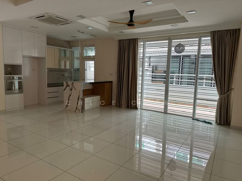 Cluster House for Rent in Austin Heights (Tebrau) - Chloe Chin - Living Room - PropertyGuru.com.my