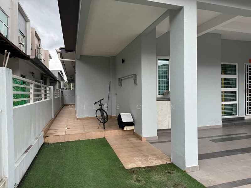 Cluster House for Rent in Austin Heights (Tebrau) - Chloe Chin - Exterior - PropertyGuru.com.my