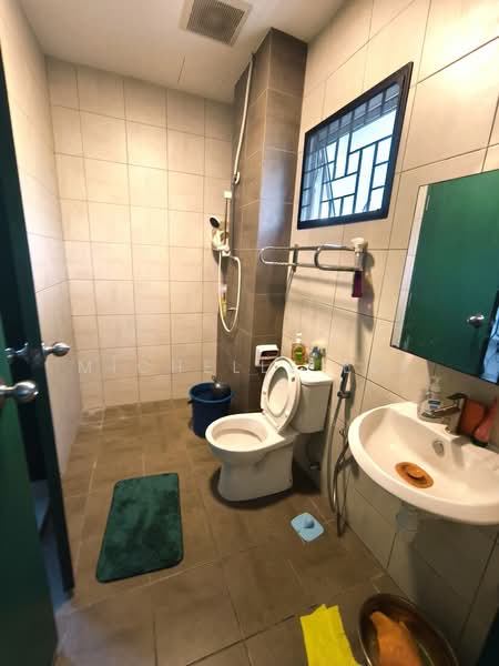 2-storey Terraced House for Sale in Bandar Rimbayu (Telok Panglima Garang) - Michelle Lee - Bathroom - PropertyGuru.com.my