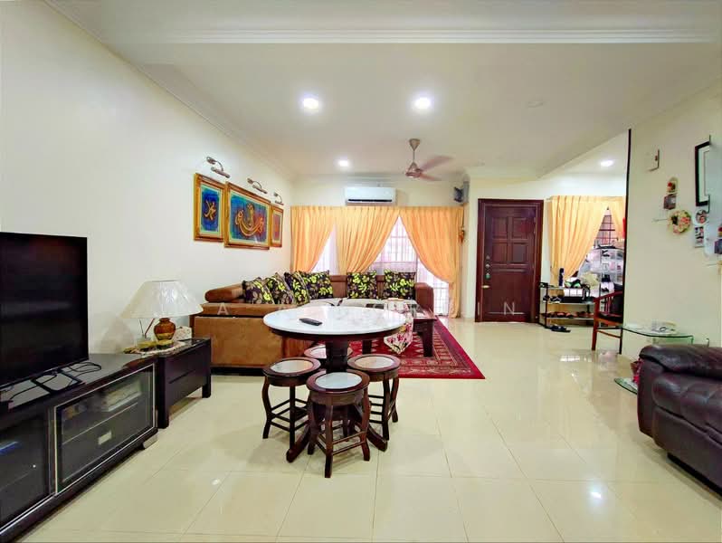 2-storey Terraced House for Sale in Bukit Jelutong (Shah Alam) - Sa'a Nordin - PropertyGuru.com.my
