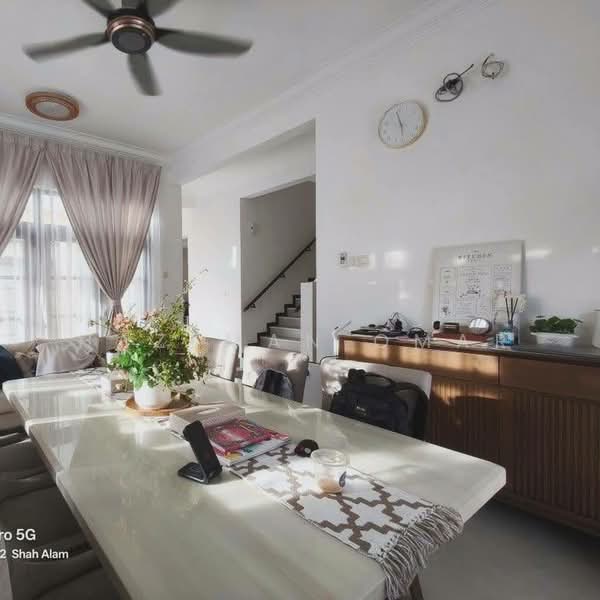 Bungalow for Sale in Bukit Jelutong (Shah Alam) - Hazeman Omar - Dining Room - PropertyGuru.com.my