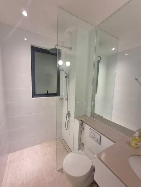 Servis Apartment untuk Dijual di Senada Residence @ KLGCC Resort - Amy Yip - Bathroom - PropertyGuru.com.my