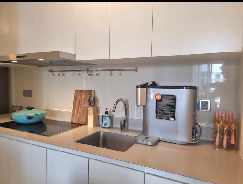 Servis Apartment untuk Dijual di Senada Residence @ KLGCC Resort - Amy Yip - Kitchen - PropertyGuru.com.my