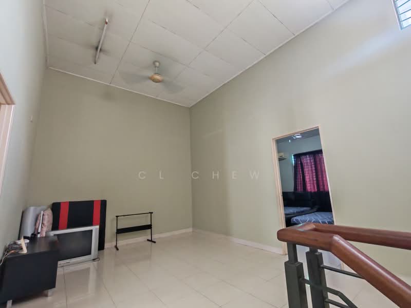 Rumah Teres 2 Tingkat untuk Dijual di Bandar Parklands (Klang) - CL Chew - Living Room - PropertyGuru.com.my