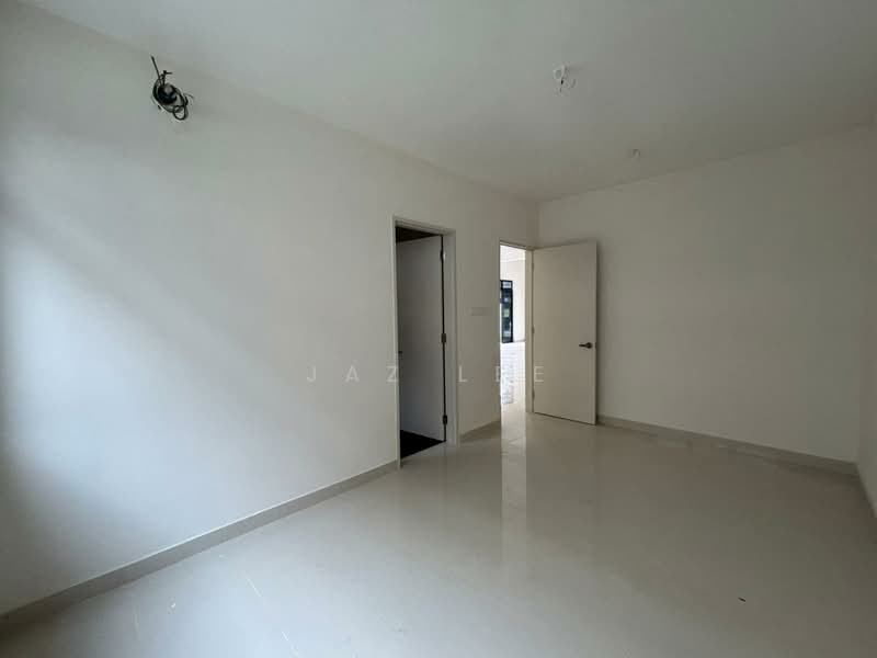 Semi-Detached House for Sale in Taman Sutera Utama (Skudai) - Jaz Lee - PropertyGuru.com.my