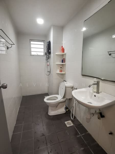 Kondominium untuk Disewa di Casa Idaman - Alvin Chong - Bathroom - PropertyGuru.com.my
