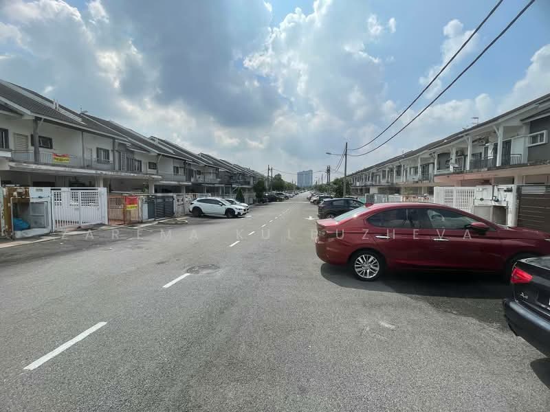 Townhouse for Sale in Taman Putra Perdana (Puchong) - Zarema Kulbuzheva - Exterior - PropertyGuru.com.my