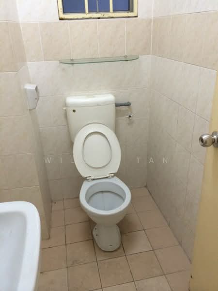 Apartment for Rent at Flora Damansara Apartment - Wilson Tan - Bathroom - PropertyGuru.com.my