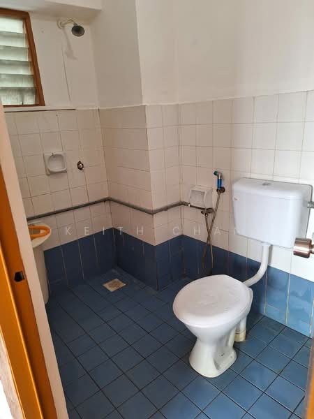 Pangsapuri untuk Dijual di Prisma Perdana - Keith Chan - Bathroom - PropertyGuru.com.my