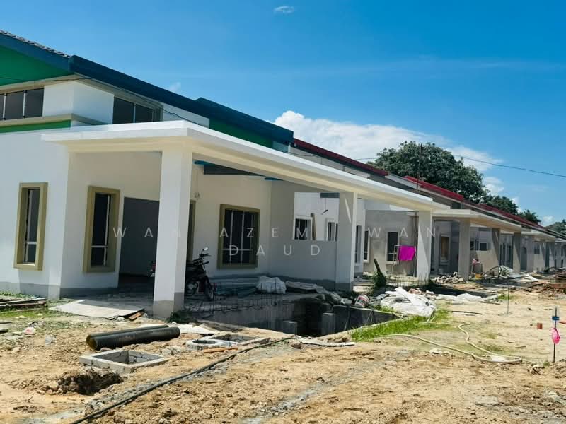 Rumah Berkembar untuk Dijual di Port Klang (Pelabuhan Klang) (Selangor) - Wan Azemi Wan Daud - Exterior - PropertyGuru.com.my