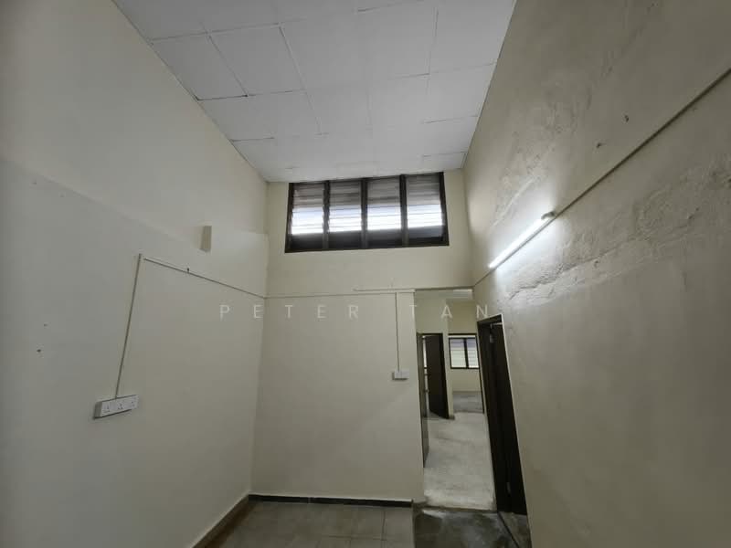 Shop for Rent in Taman Putra (Ampang) - Peter Tan - Interior - PropertyGuru.com.my