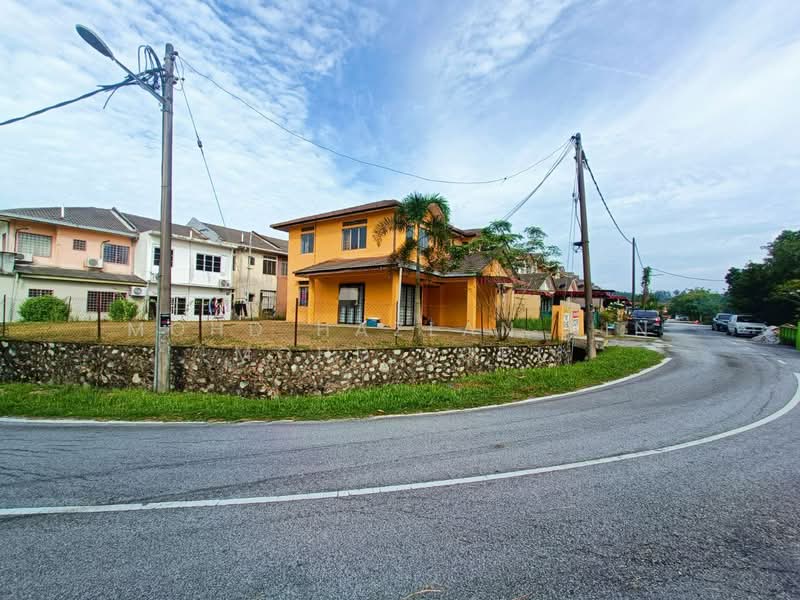 Taman Anggerik @ Bukit Beruntung - 2