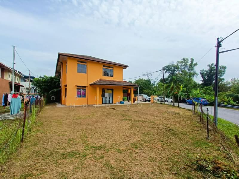 Taman Anggerik @ Bukit Beruntung - 4