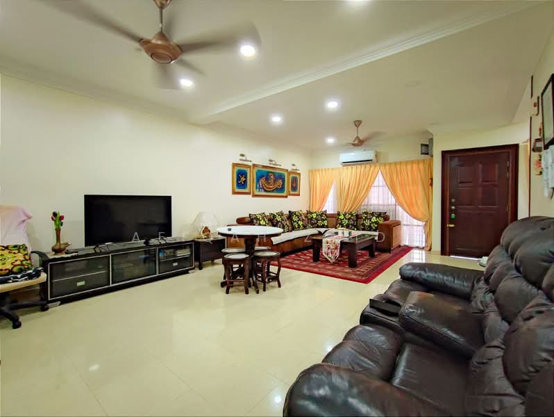 2-storey Terraced House for Sale in Bukit Jelutong (Shah Alam) - Afiqah zaidi - PropertyGuru.com.my