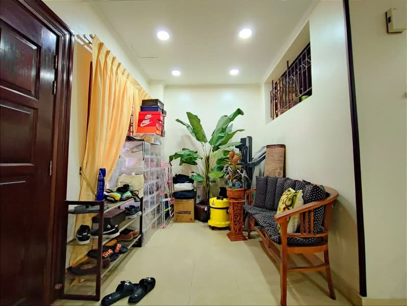 2-storey Terraced House for Sale in Bukit Jelutong (Shah Alam) - Afiqah zaidi - PropertyGuru.com.my