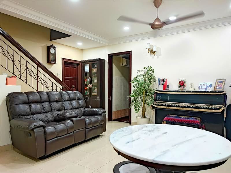 2-storey Terraced House for Sale in Bukit Jelutong (Shah Alam) - Afiqah zaidi - PropertyGuru.com.my