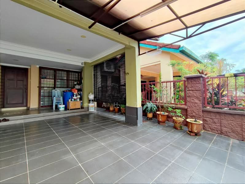 2-storey Terraced House for Sale in Bukit Jelutong (Shah Alam) - Afiqah zaidi - PropertyGuru.com.my