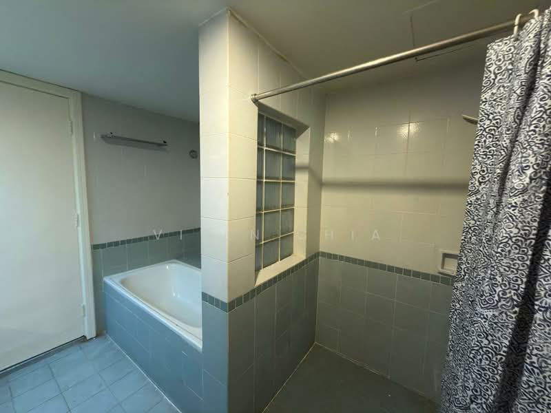 Pangsapuri untuk Disewa di Sucasa Corporate - Viven Chia - Bathroom - PropertyGuru.com.my