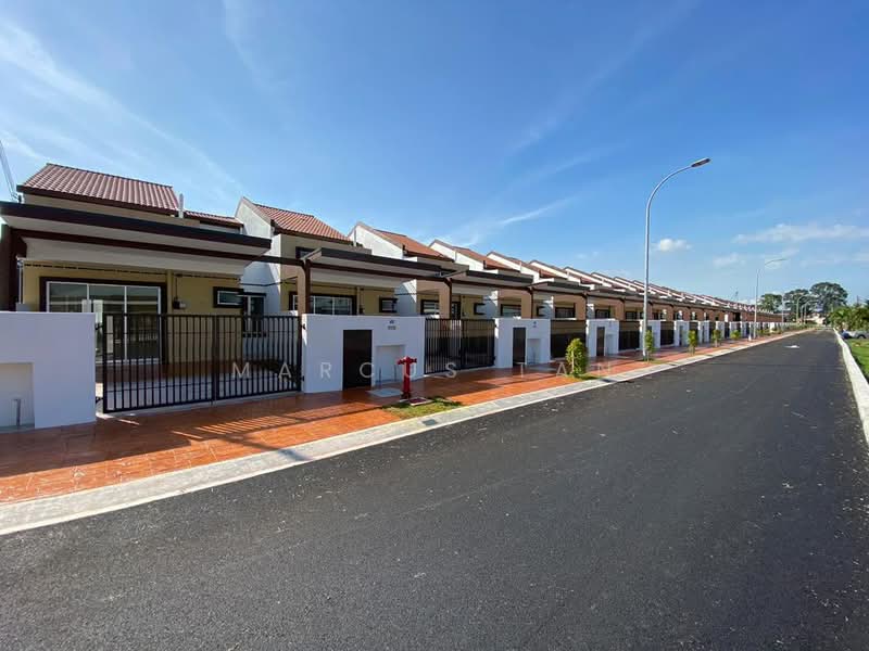 1-storey Terraced House for Sale in Telok Panglima Garang (Selangor) - Marcus Tan - Exterior - PropertyGuru.com.my