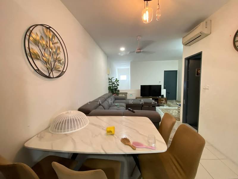 Townhouse for Sale in Dengkil (Selangor) - Aqillah Razali - Living Room - PropertyGuru.com.my