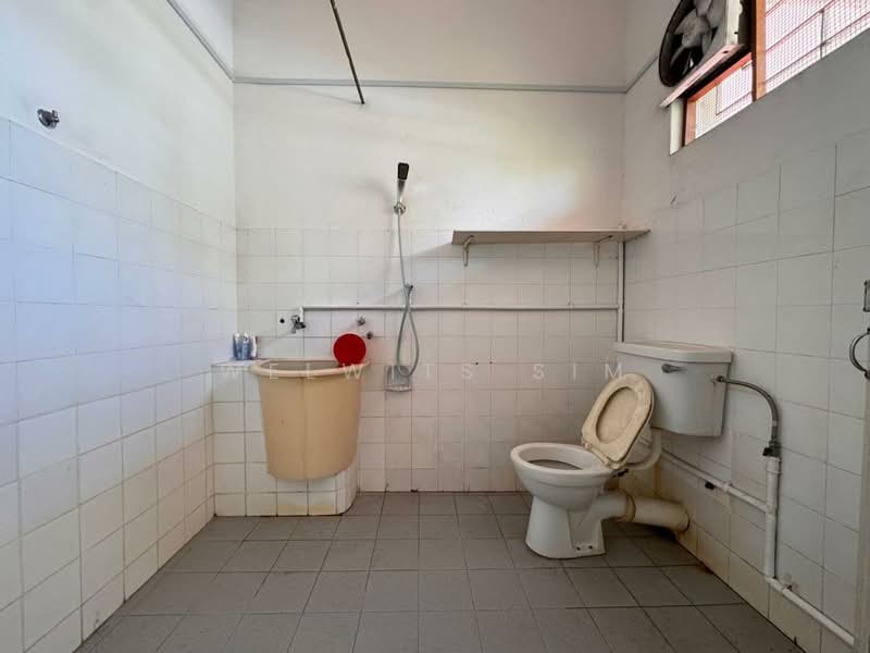 Rumah Banglo untuk Disewa di Pulau Tikus (Penang) - Welwits Sim - Bathroom - PropertyGuru.com.my