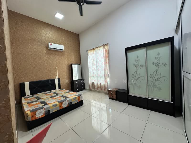 Rumah Berkembar untuk Disewa di Canary Garden (Klang) - Elaine Teng - Bedroom - PropertyGuru.com.my