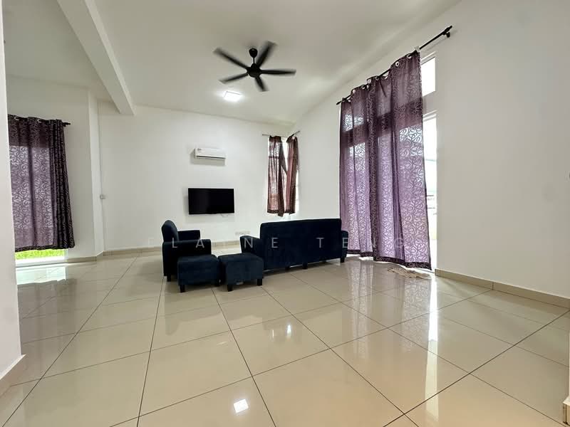 Rumah Berkembar untuk Disewa di Canary Garden (Klang) - Elaine Teng - Living Room - PropertyGuru.com.my