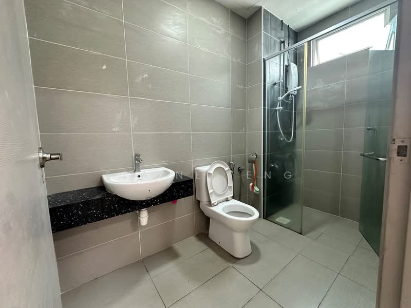 Rumah Berkembar untuk Disewa di Canary Garden (Klang) - Elaine Teng - Bathroom - PropertyGuru.com.my