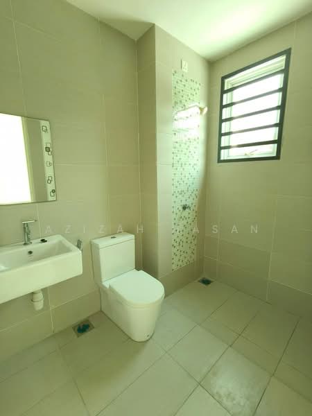 Terraced House for Sale in Bandar Sri Sendayan (Negeri Sembilan) - Azizah Hasan - PropertyGuru.com.my