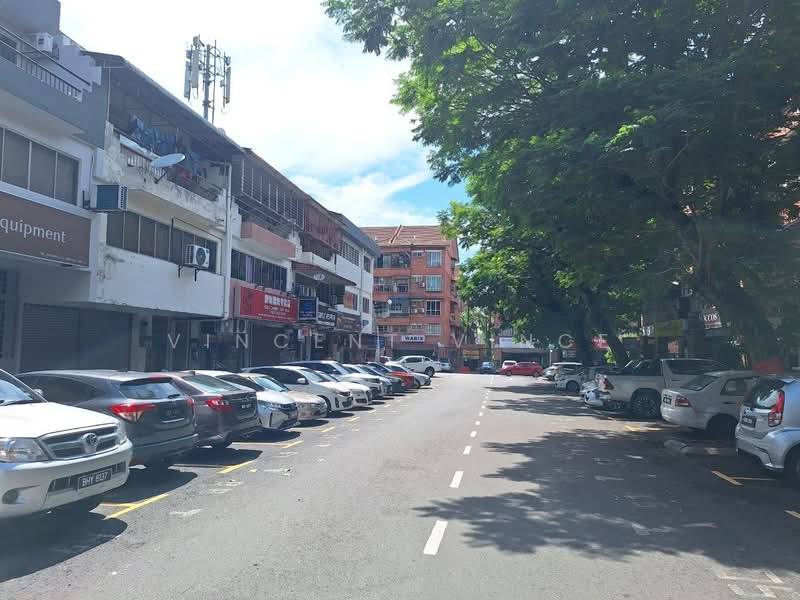 Shop for Rent in Taman Universiti Indah (Seri Kembangan) - Vincent Vince - Exterior - PropertyGuru.com.my