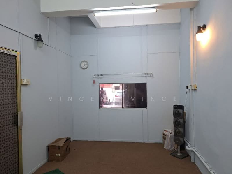 Shop for Rent in Taman Universiti Indah (Seri Kembangan) - Vincent Vince - Interior - PropertyGuru.com.my