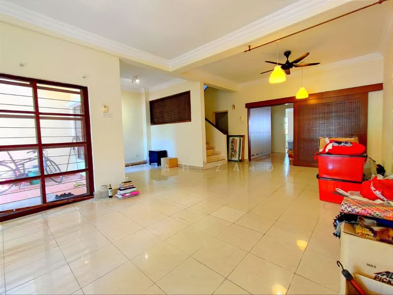 2-storey Terraced House for Sale in Bukit Jelutong (Shah Alam) - Afiqah zaidi - PropertyGuru.com.my